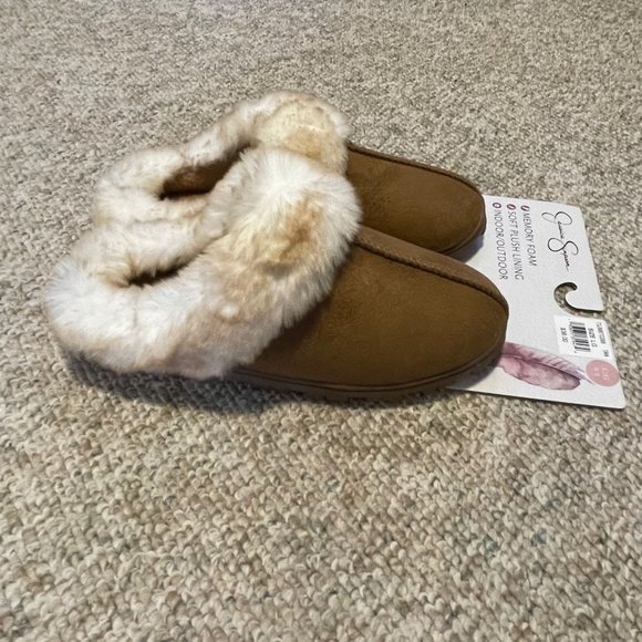 Jessica Simpson Faux Fur Lined Memory Foam Slippers - Picture 4 of 11